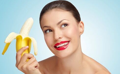 Bananas mask for rejuvenation